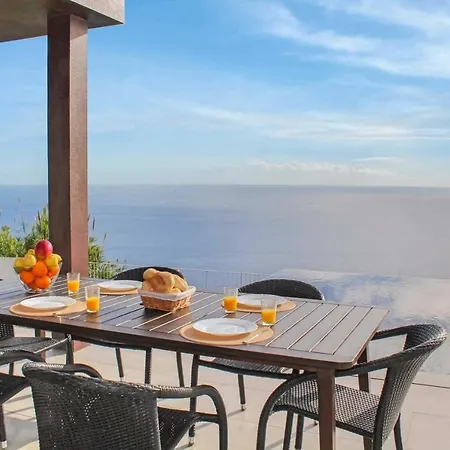 Villa Mirage *