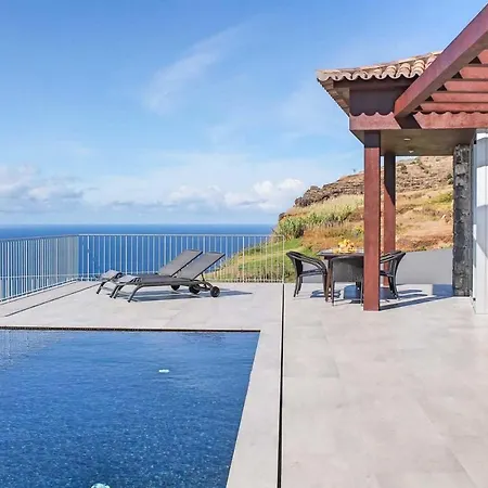 Mirage Villa Calheta (Madeira)